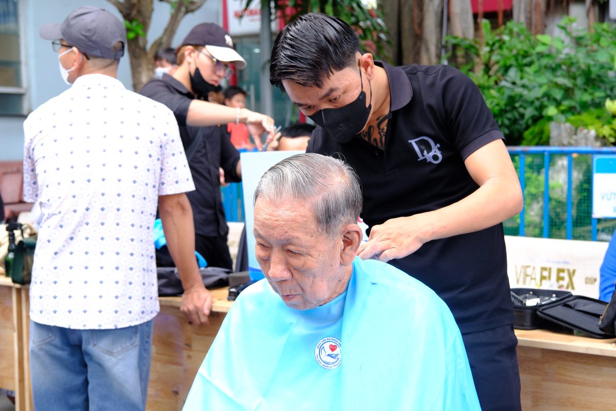 Trạm hạnh phúc lần thứ 19 - Tri ân những người con bất tử của tổ quốc 12 DSCF3451