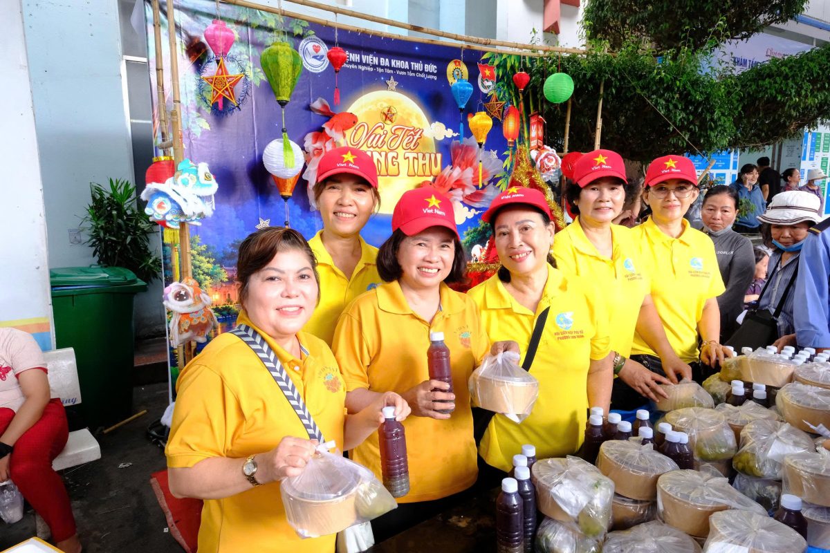BỮA CƠM NGHĨA TÌNH – ẤM ÁP MÙA ĐOÀN VIÊN TẠI BỆNH VIỆN ĐA KHOA THỦ ĐỨC
