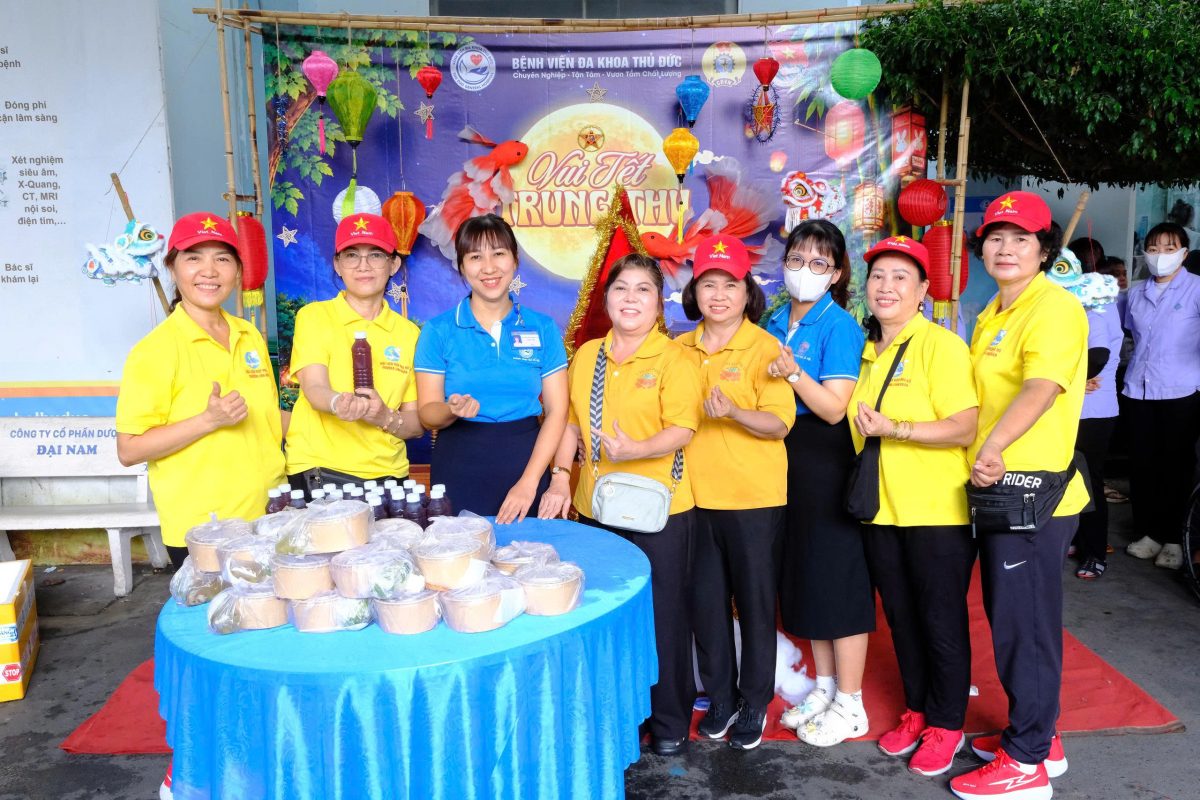 BỮA CƠM NGHĨA TÌNH – ẤM ÁP MÙA ĐOÀN VIÊN TẠI BỆNH VIỆN ĐA KHOA THỦ ĐỨC