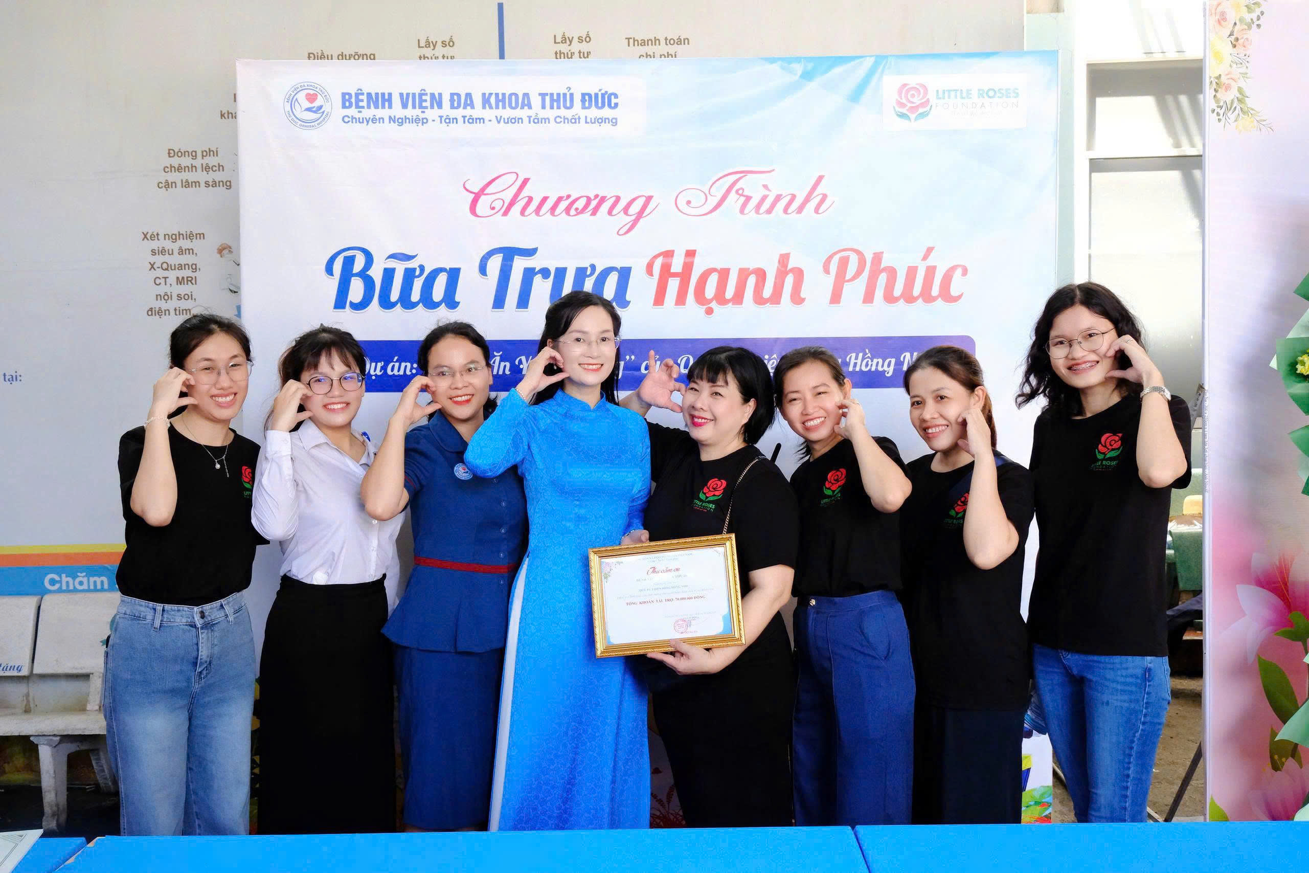 “BỮA TRƯA HẠNH PHÚC” – TRAO SUẤT ĂN, GỬI YÊU THƯƠNG ĐẾN NGƯỜI BỆNH