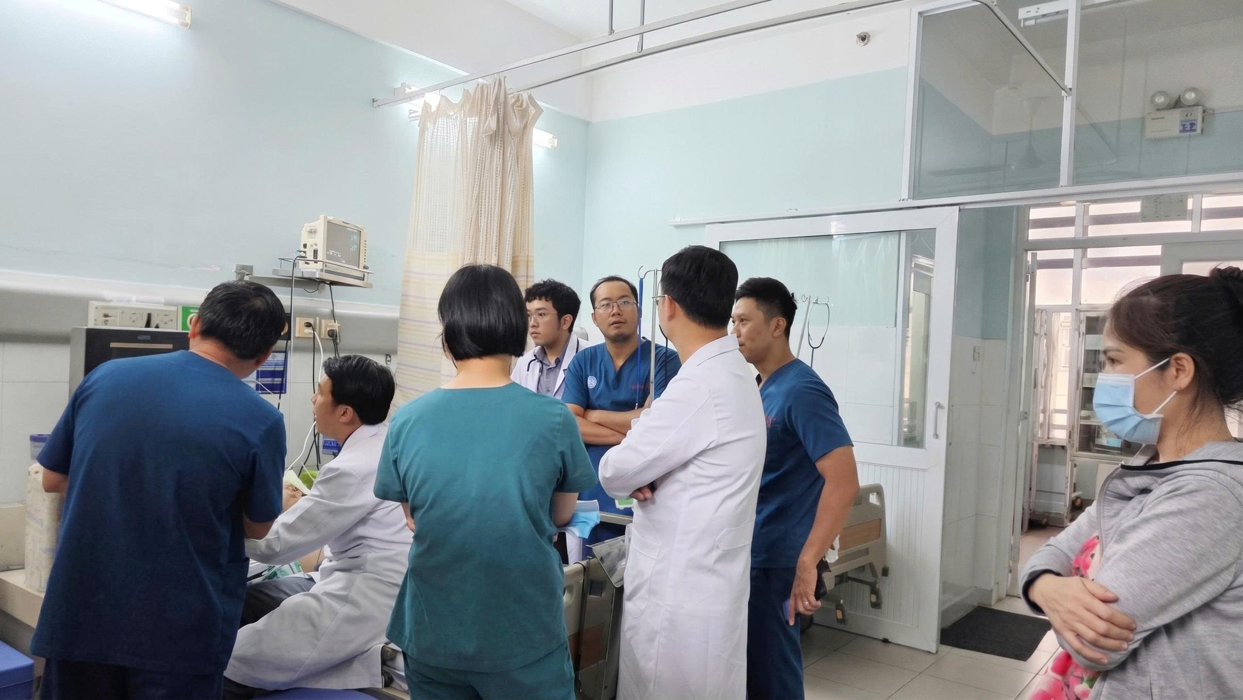 hai lan nin tho gianh giat su song cho benh nhan nhoi mau co tim ngung tim 30 phut