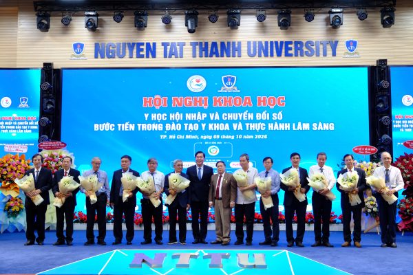 khai mac hoi nghi khoa hoc 2026 y hoc hoi nhap va chuyen doi so buoc tien trong dao tao y khoa va thuc hanh lam sang 3