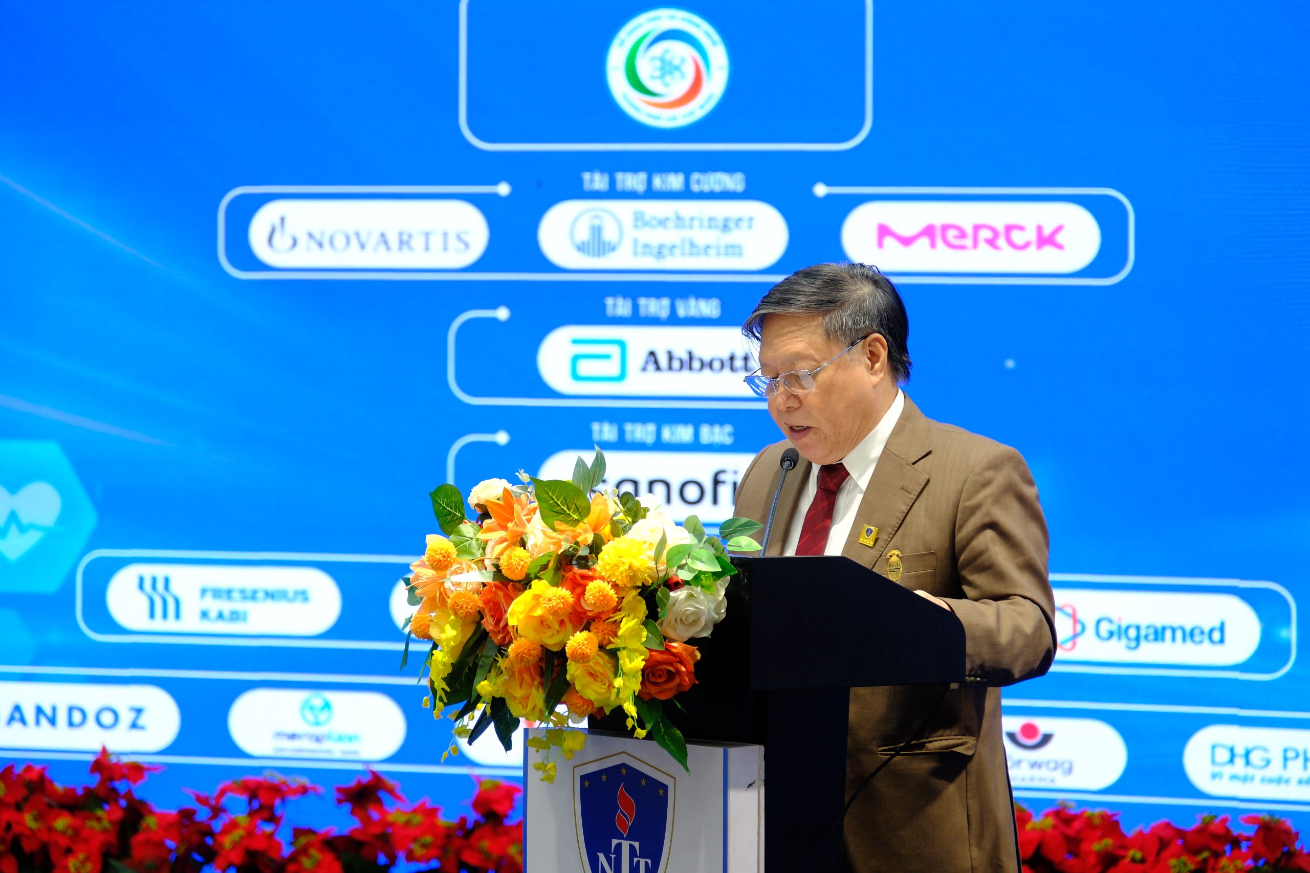 khai mac hoi nghi khoa hoc 2026 y hoc hoi nhap va chuyen doi so buoc tien trong dao tao y khoa va thuc hanh lam sang 6 scaled