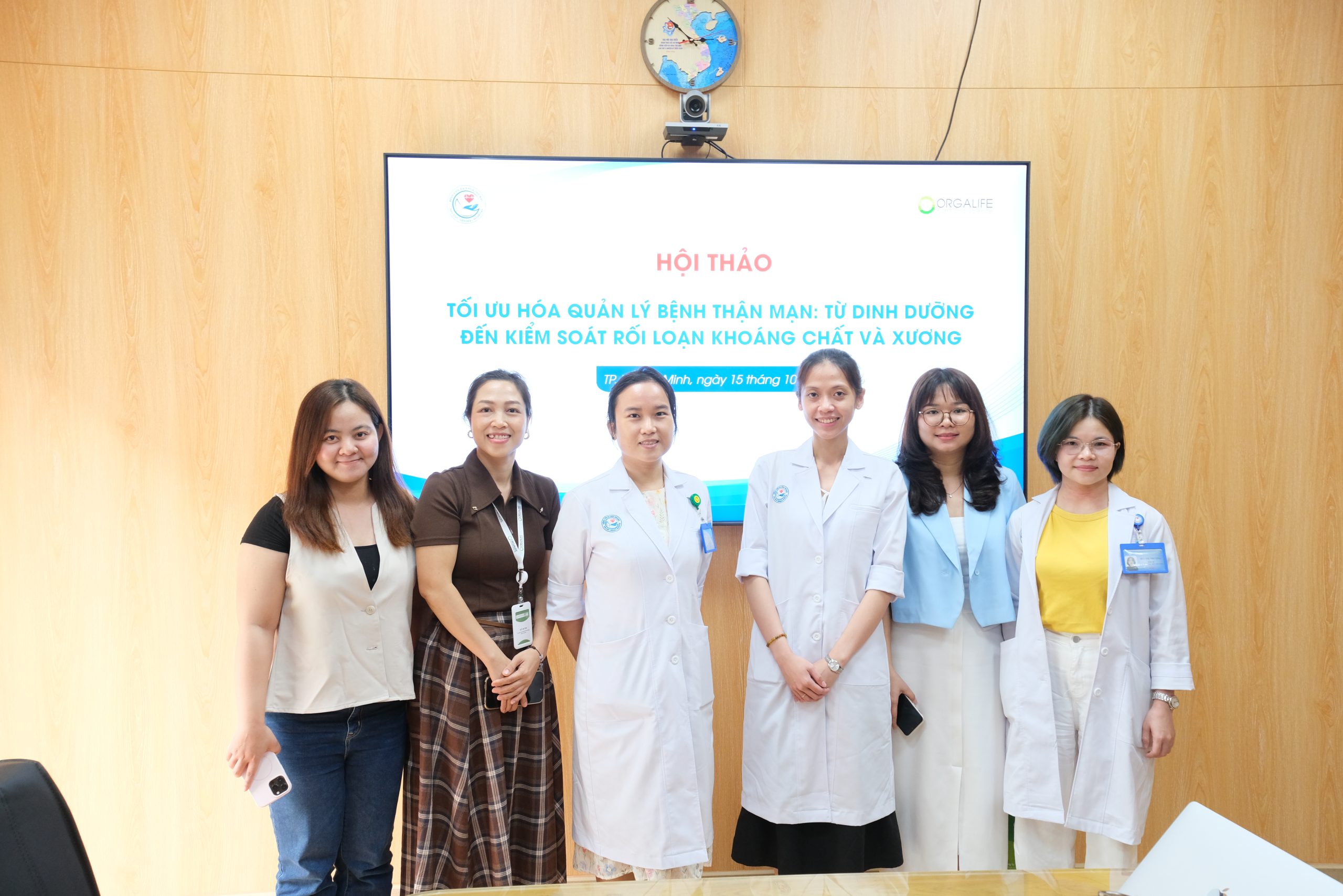 SINH HOẠT KHOA HỌC “TỐI ƯU HÓA QUẢN LÝ BỆNH THẬN MẠN: TỪ DINH DƯỠNG ĐẾN KIỂM SOÁT RỐI LOẠN KHOÁNG CHẤT VÀ XƯƠNG” 6 “TỐI ƯU HÓA QUẢN LÝ BỆNH THẬN MẠN: TỪ DINH DƯỠNG ĐẾN KIỂM SOÁT RỐI LOẠN KHOÁNG CHẤT VÀ XƯƠNG”
