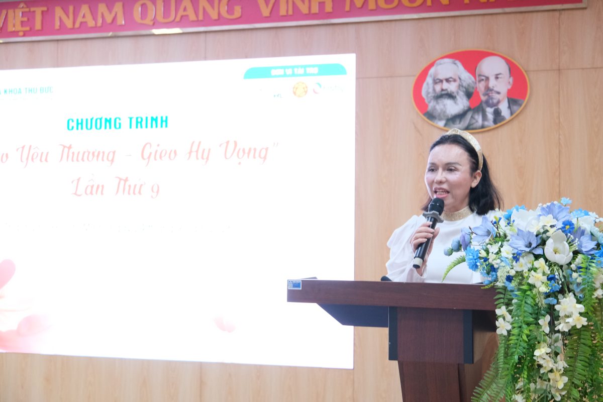 TRUNG THU SẺ CHIA – “TRAO YÊU THƯƠNG, GIEO HY VỌNG” LẦN THỨ 9 TẠI BỆNH VIỆN ĐA KHOA THỦ ĐỨC