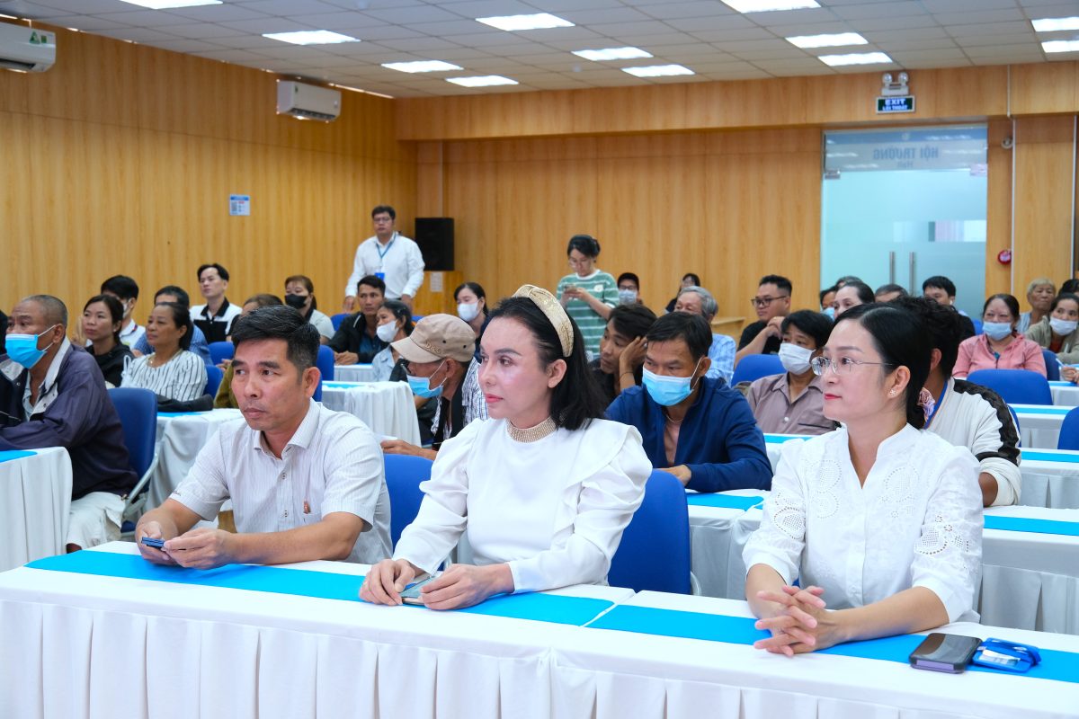 TRUNG THU SẺ CHIA – “TRAO YÊU THƯƠNG, GIEO HY VỌNG” LẦN THỨ 9 TẠI BỆNH VIỆN ĐA KHOA THỦ ĐỨC