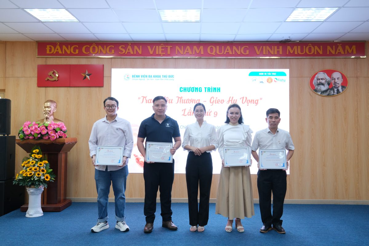 TRUNG THU SẺ CHIA – “TRAO YÊU THƯƠNG, GIEO HY VỌNG” LẦN THỨ 9 TẠI BỆNH VIỆN ĐA KHOA THỦ ĐỨC